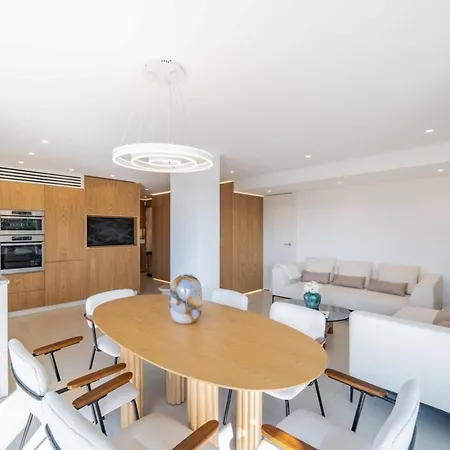 Appartamento Sublime 3 Bedroom With Roof Terrace Cannes
