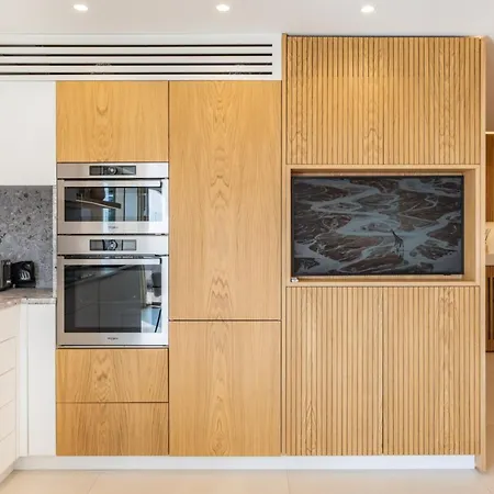 דירה Sublime 3 Bedroom With Roof Terrace *